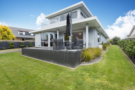 Photo of property in 12 Berwick Place, Mount Maunganui, 3116