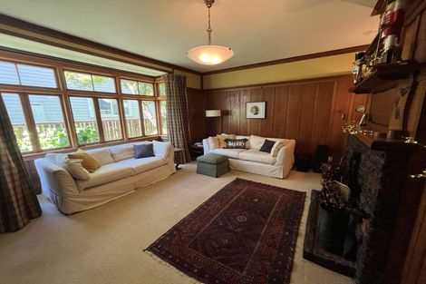 Photo of property in 9 Glen Road, Kelburn, Wellington, 6012
