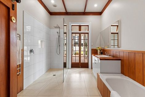 Photo of property in 24 Norwood Road, Bayswater, Auckland, 0622