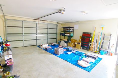 Photo of property in 2 Renata Crescent, Te Atatu Peninsula, Auckland, 0610