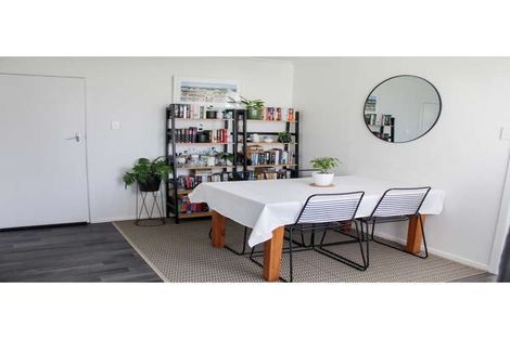 Photo of property in 51 Parkland Crescent, Terrace End, Palmerston North, 4410