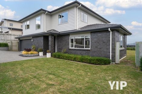Photo of property in 16 Havana Rise, Grenada Village, Wellington, 6037