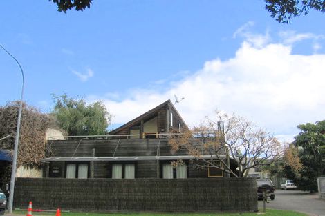 Photo of property in 2/68 Maunganui Road, Mount Maunganui, 3116