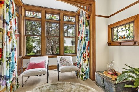 Photo of property in 11 Trelissick Crescent, Ngaio, Wellington, 6035