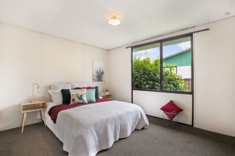 Photo of property in 2/88c Kelvin Road, Papakura, 2110