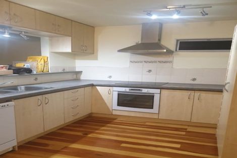 Photo of property in 8 River Road, Te Atatu Peninsula, Auckland, 0610