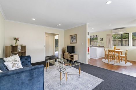 Photo of property in Redwood Village, 20/42 Main Road, Tawa, Wellington, 5028