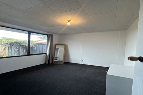 Photo of property in 2/8 Marinich Drive, Ranui, Auckland, 0612