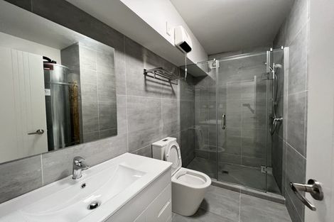 Photo of property in 43b/1 Waimumu Road, Massey, Auckland, 0614