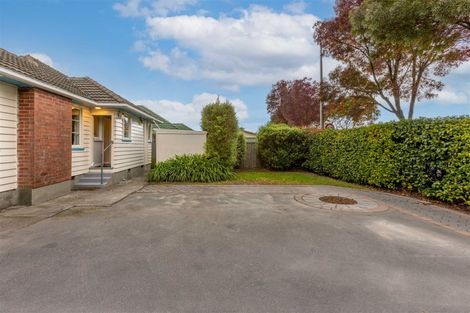 Photo of property in 132 Yaldhurst Road, Sockburn, Christchurch, 8042
