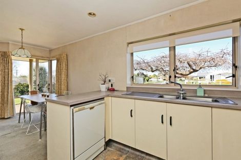 Photo of property in 34 Avondale Road, Taradale, Napier, 4112