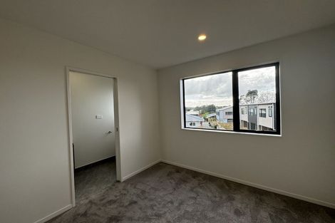 Photo of property in 69 Paetai Lane, Te Atatu Peninsula, Auckland, 0610