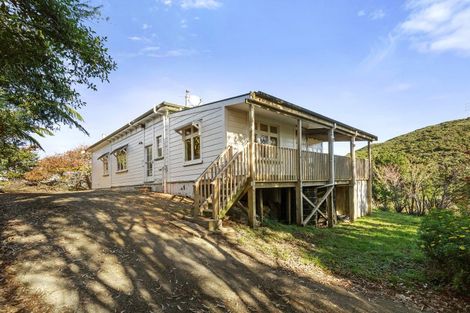 Photo of property in 8 Mount Cecil Road, Moonshine Valley, Porirua, 5381