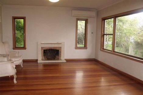 Photo of property in 81 Saint Andrews Road, Havelock North, 4130