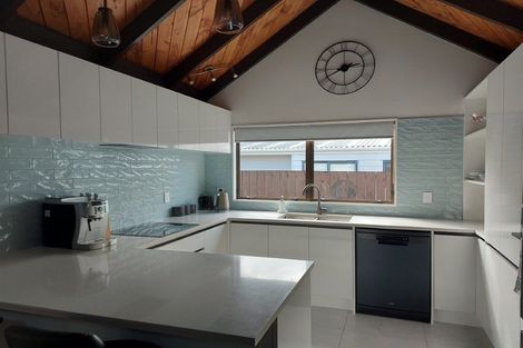 Photo of property in 2/436 Great South Road, Opaheke, Papakura, 2113