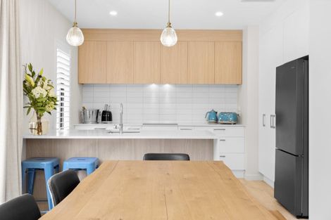 Photo of property in 22 Mulholland Drive, Jacks Point, 9371