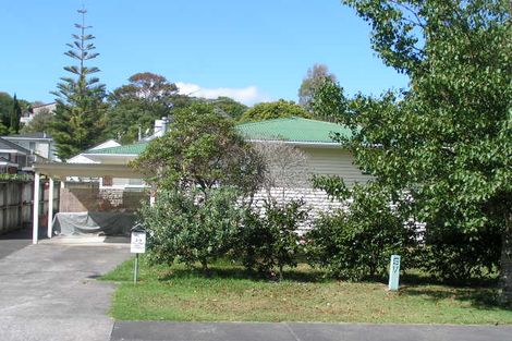 Photo of property in 1/29 Seine Road, Forrest Hill, Auckland, 0620