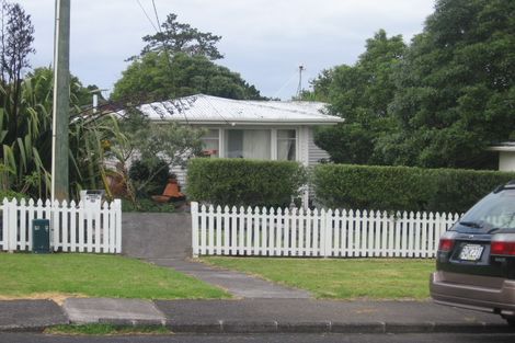 Photo of property in 1/30 Neal Avenue, Glenfield, Auckland, 0629