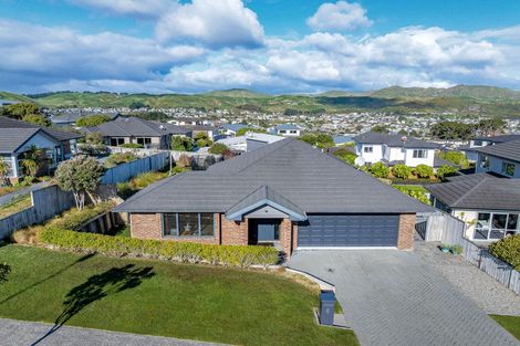 Photo of property in 5 Paparoa Crescent, Aotea, Porirua, 5024