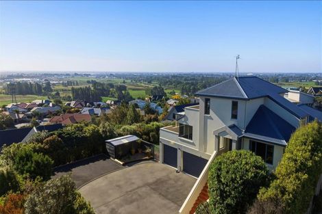 Photo of property in 31 Highcrest Heights, Westmorland, Christchurch, 8025