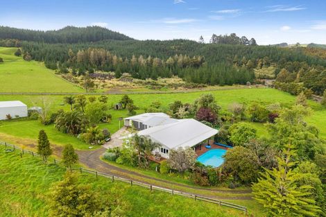 Photo of property in 124 Opouteke Road, Kaihu, 0379