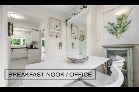 Photo of property in 1/2 Heathcote Road, Castor Bay, Auckland, 0620