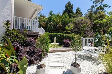 Photo of property in 1/2 Heathcote Road, Castor Bay, Auckland, 0620