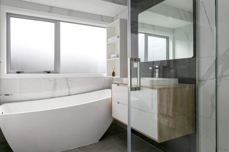 Photo of property in 2 Wheretia Street, Taupo, 3330