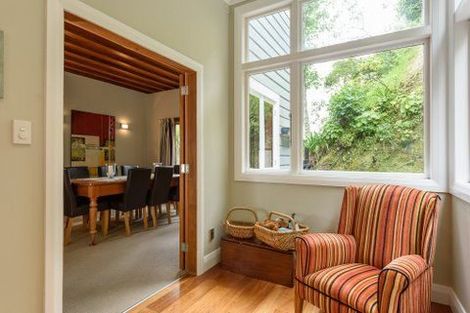 Photo of property in 135 Glenmore Street, Kelburn, Wellington, 6012