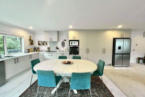 Photo of property in 16a Alexander Street, Cockle Bay, Auckland, 2014