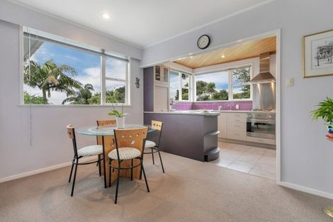 Photo of property in 16 Coronation Road, Glenfield, Auckland, 0627