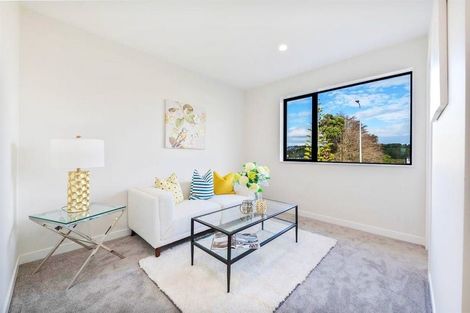 Photo of property in 14 Laquinta Place, Flat Bush, Auckland, 2019