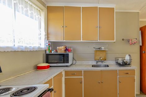 Photo of property in 2/806 Lyell Street, Akina, Hastings, 4122