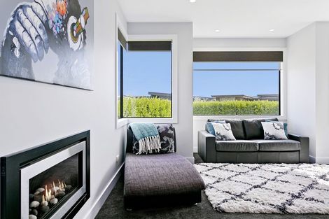 Photo of property in 12 Pukenamu Road, Rainbow Point, Taupo, 3330
