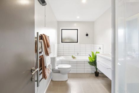 Photo of property in 116a Severn Street, Island Bay, Wellington, 6023