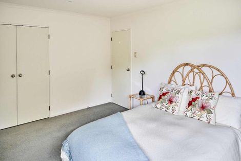 Photo of property in 98 Samwell Drive, Whitby, Porirua, 5024