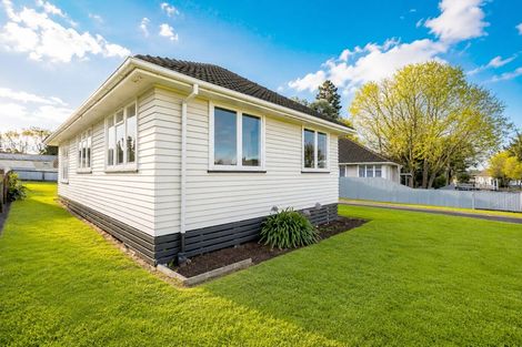 Photo of property in 12 Hartgill Crescent, Dannevirke, 4930