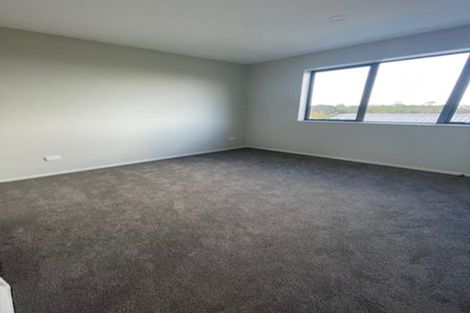 Photo of property in 5d Lavery Place, Sunnynook, Auckland, 0632