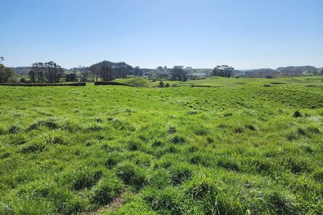 Photo of property in 868 Upland Road, Egmont Village, New Plymouth, 4372