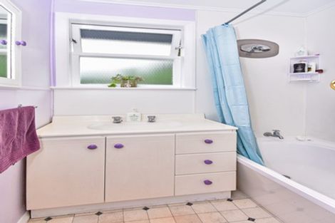 Photo of property in 4a Kita Road, Manurewa, Auckland, 2102
