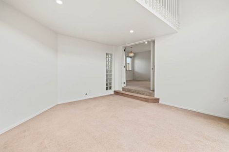 Photo of property in 2/6 Nile Road, Milford, Auckland, 0620