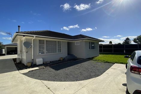 Photo of property in 27 Collins Road, Melville, Hamilton, 3206