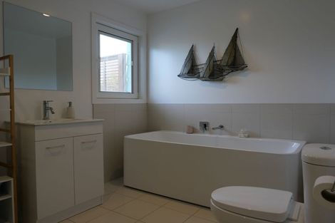 Photo of property in 29 Awatea Avenue, Paraparaumu, 5032