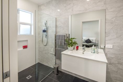 Photo of property in 63a Aramoana Avenue, Devonport, Auckland, 0624