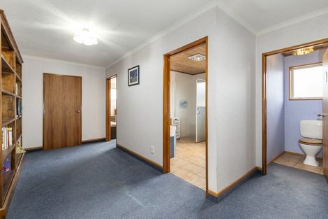Photo of property in 16 Westhaven Place, Redwoodtown, Blenheim, 7201