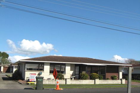Photo of property in 3 Webster Street, Westown, New Plymouth, 4310