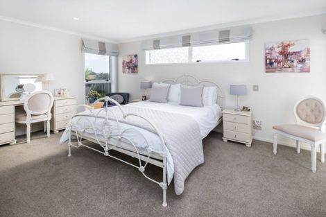 Photo of property in 8 Ridge View Crescent, Pukekohe, 2120
