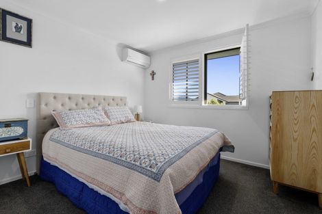 Photo of property in 10 Settler Avenue, Omokoroa, 3114