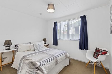 Photo of property in 15 Pine Street, New Lynn, Auckland, 0600