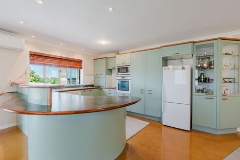 Photo of property in 82 Rototuna Road, Rototuna, Hamilton, 3210